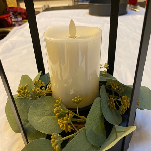 Candle cage with Matchless Candle with remote control and greenery new in box - Picture 5 of 6
